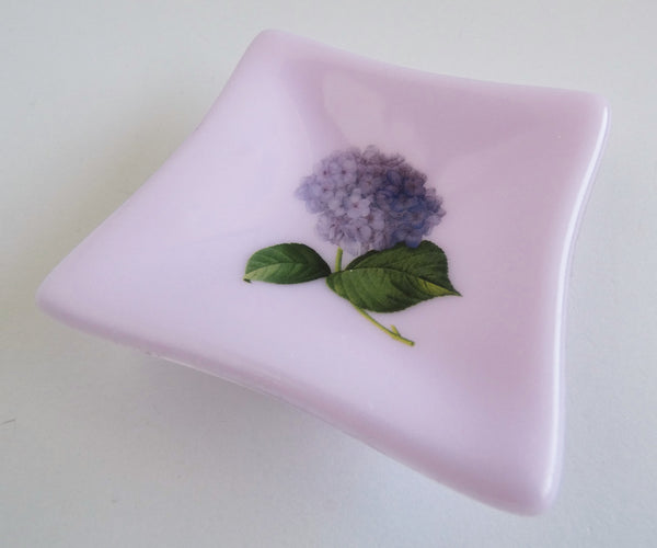 Fused Glass Hydrangea Ring Dish in Petal Pink