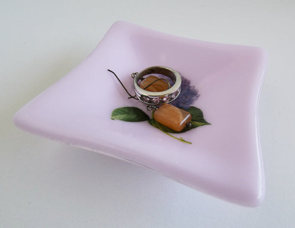 Fused Glass Hydrangea Ring Dish in Petal Pink