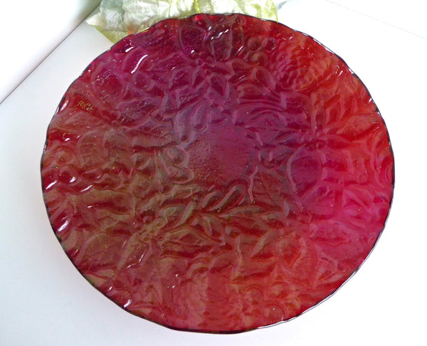 Fused Glass Poinsettia Bowl in Irridescent Red