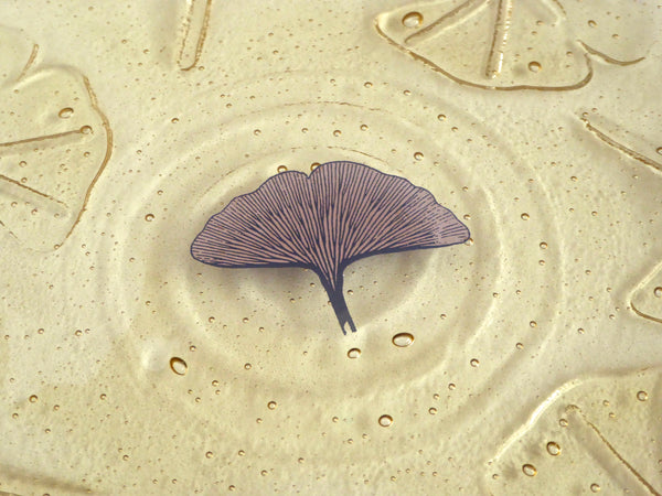 Fused Glass Ginkgo Leaf Imprinted Plate in Amber