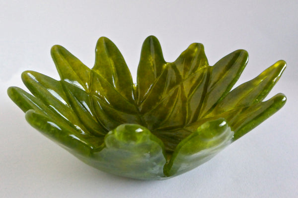 Green Fused Glass Lotus Leaf Bowl